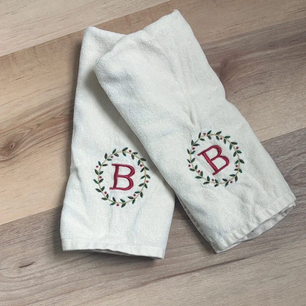 St. Nicholas Square White Off Hand Towels | B Monogram Christmas wreath holiday
